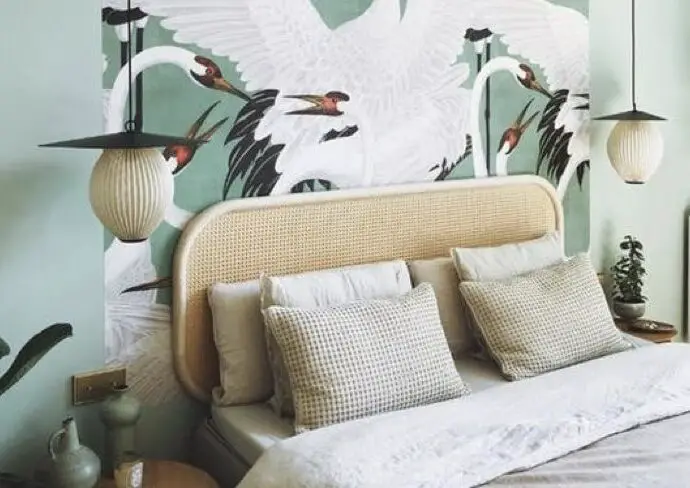 déco chambre moderne exemple tête de lit cannage papier peint cygnes blancs fond vert