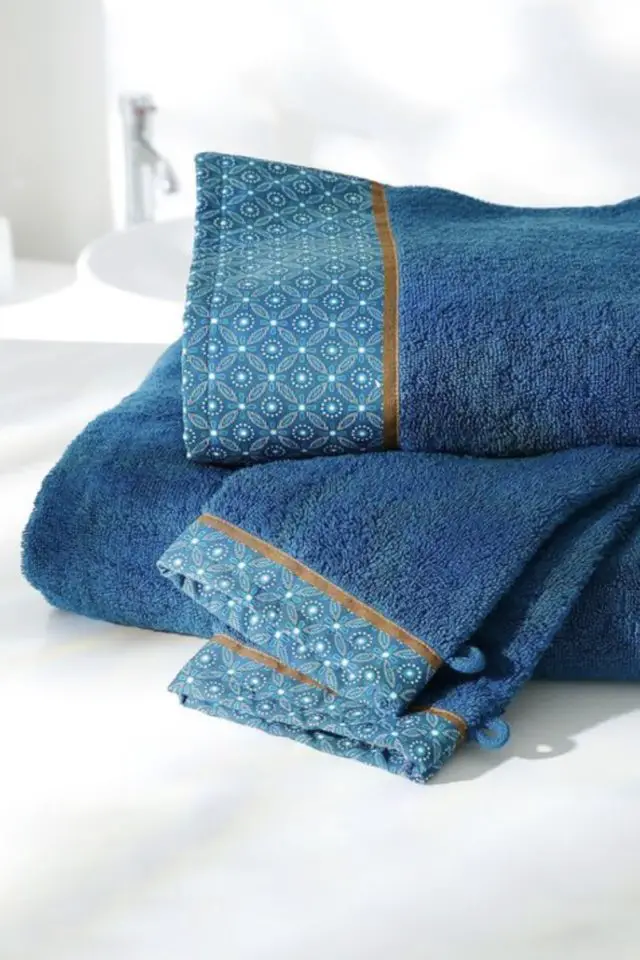 accessoire textile decoration salle de bain Éponge coton liteau motif géométrique bleu paon