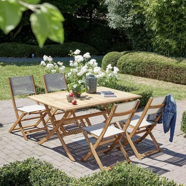 table chaise salon de jardin bois Salon de jardin en acacia massif FSC et textilène gris 4 pers.