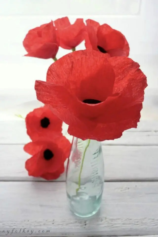 bricolage facile fleur papier crepon fleurs de pavot coquelicot rouge loisirs créatifs adulte 