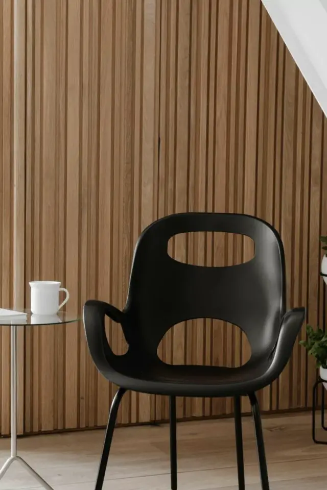 Chaise design en polypropylène noire fauteuil de table