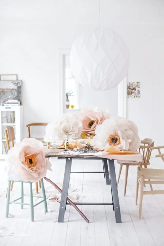 décor mariage papier crépon a faire soi-même fleurs XXL couleur pastel rose blanche 