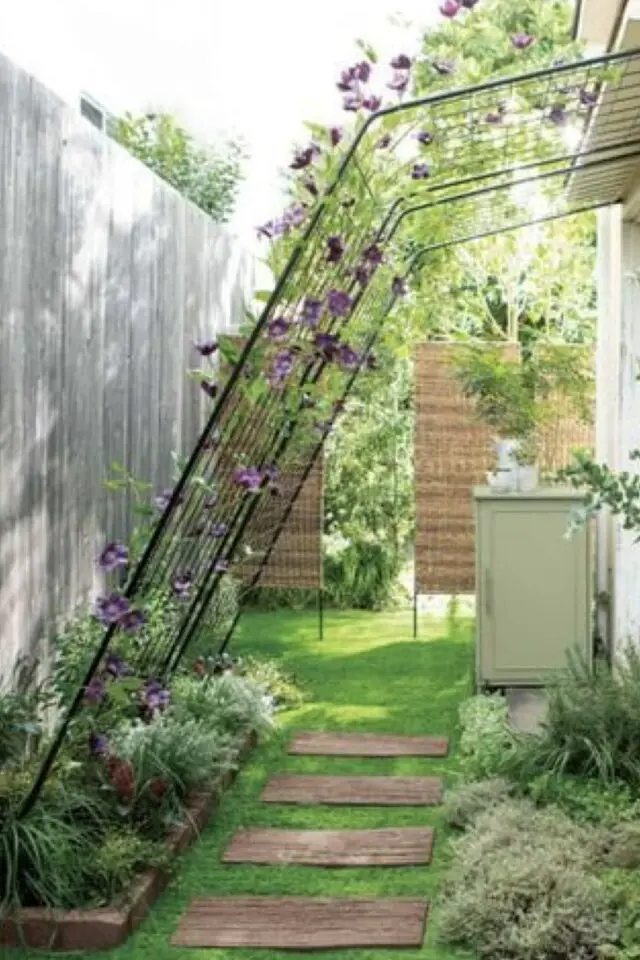 transformer le jardin en un week-end nettoyage rangement exemple déco allée clôture 