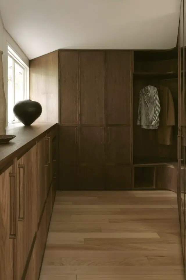 maison familiale luxe serein chambre adulte prolongement dressing élégant en bois