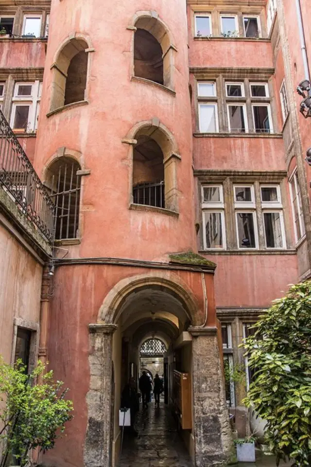 patrimoine lyon architecture a decouvrir cours privée à visiter liste monuments à voir France