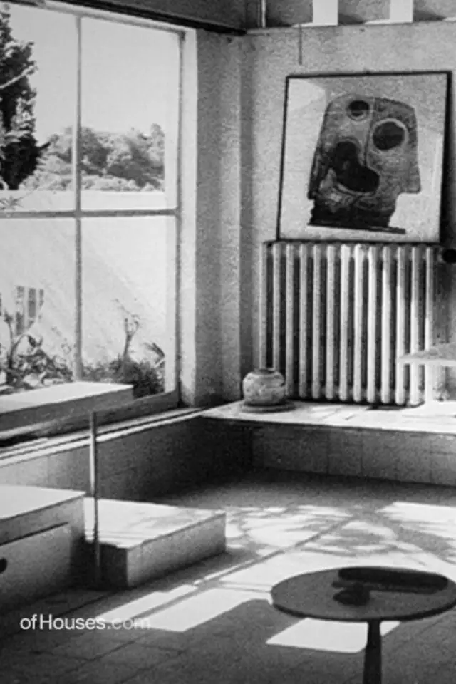 portrait designer architecte Eileen Gray intérieur villa baie vitrée radiateur géométrie 