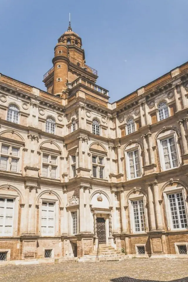 toulouse patrimoine a decouvrir vacances week-end découverte histoire façade monument bâtiment classé