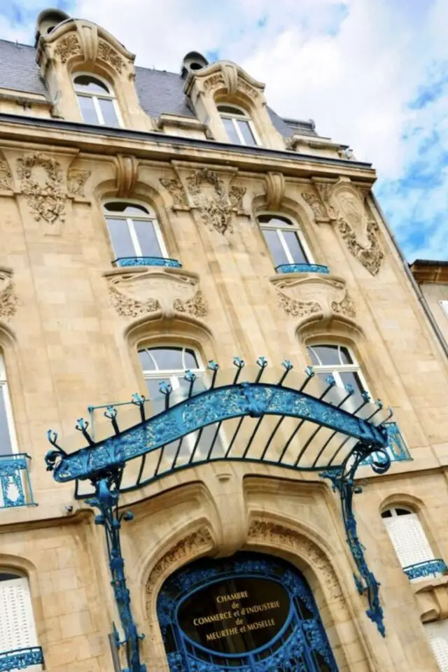 vacances decouverte patrimoine Nancy façade maison art déco art nouveau à découvrir architecture France 