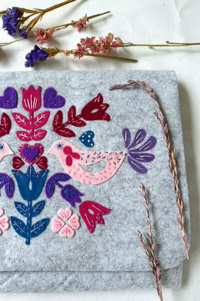 blog créatif bricolage DIY Mila Luce pochette d'ordinateur en feutrine broderie tutoriel 