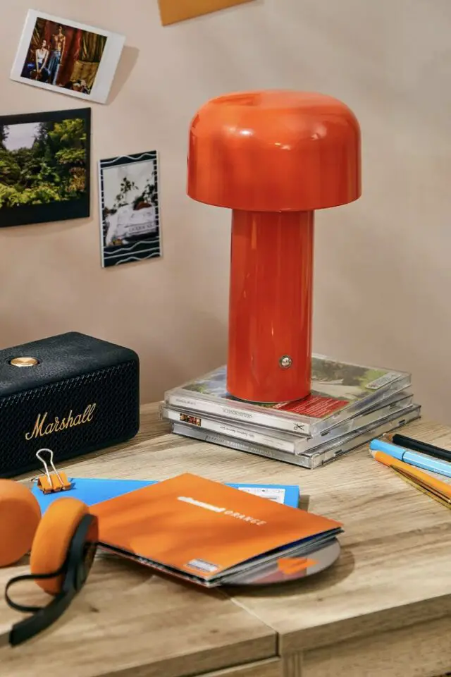 Lampe Orange Avery luminaire à poser bureau touche de couleur pas cher appartement étudiant rentrée universitaire 