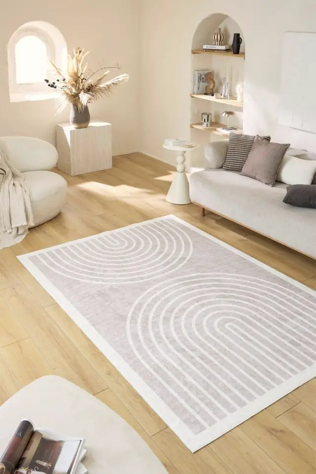 Tapis arc en ciel beige et blanc coin lecture adolescent