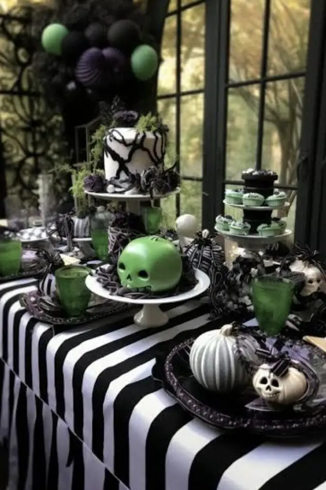 decoration table beetlejuice halloween buffet desserts noir et blanc nappe accessoire vert glauque 