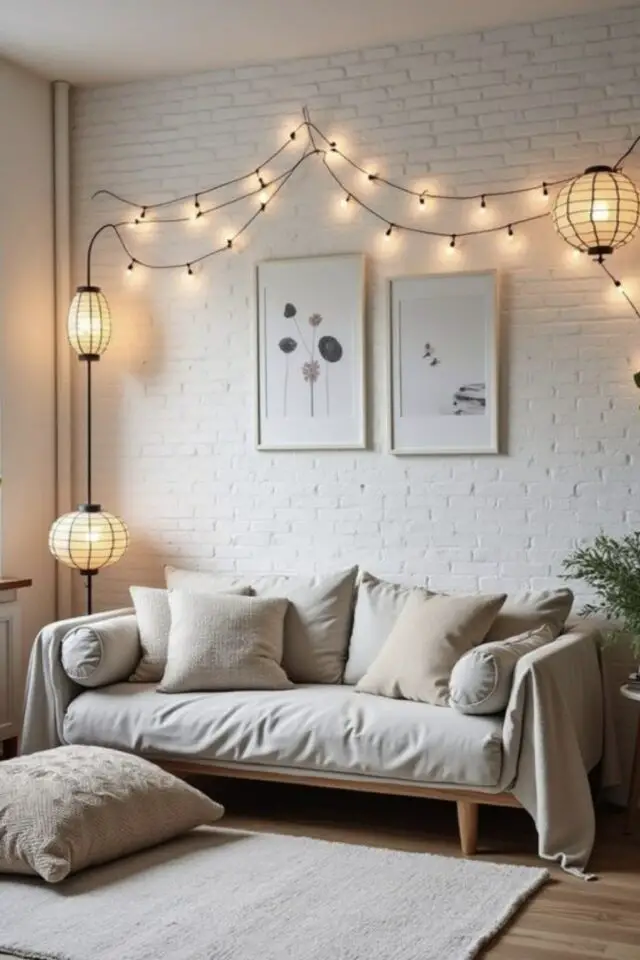 bien choisir lampe liseuse salon inspirations à côté du canapé luminaire noir et blanc guirlande guinguette accrochée au mur 