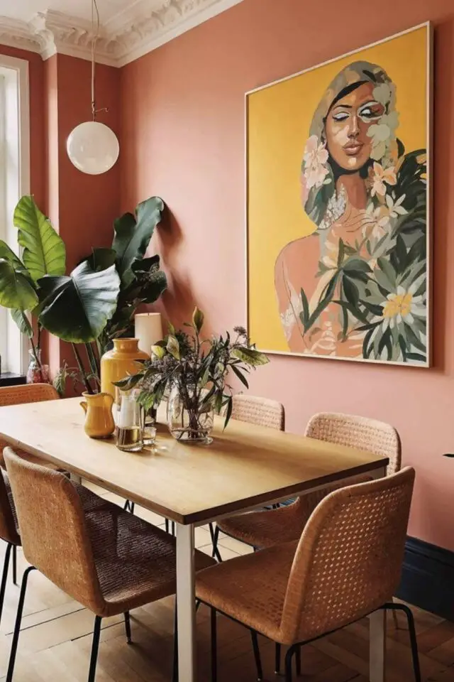 choix couleur salle à manger décoration color bloc terracotta clair tableau jaune marron et vert plante d'intérieur tropicale ambiance moderne et feminine 