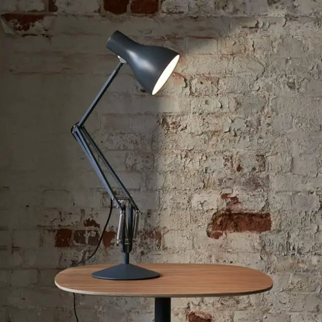 Lampe de bureau en aluminium gris