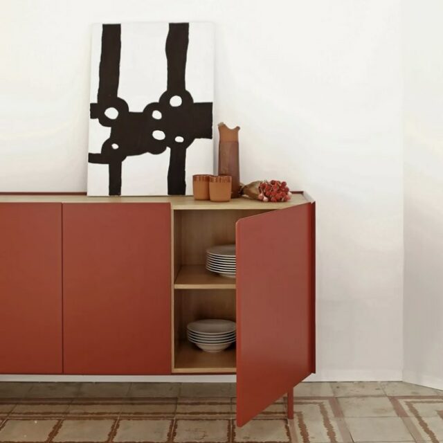 Buffet rouge 4 portes design