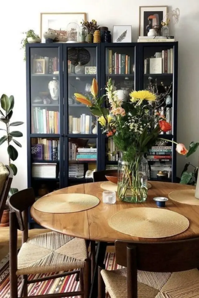 meuble salle a manger rangement vitrine moderne noire bibliothèque table ronde en bois simple et élégant 