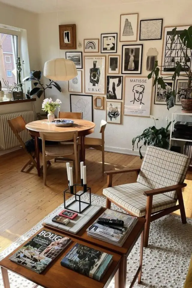 salle à manger aménagement petit espace dans salon séjour coin repas table ronde 4 personnes 