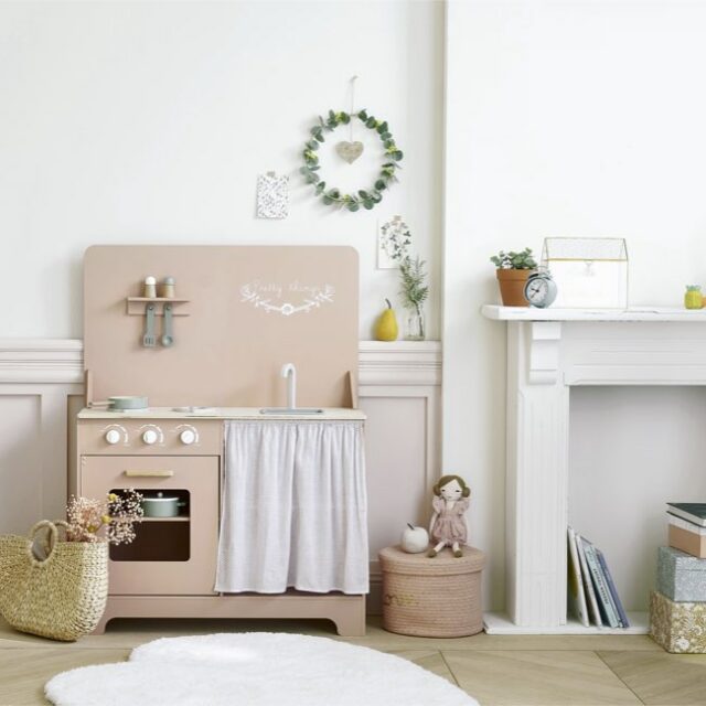 Corbeille en coton tressé rose mot brodé