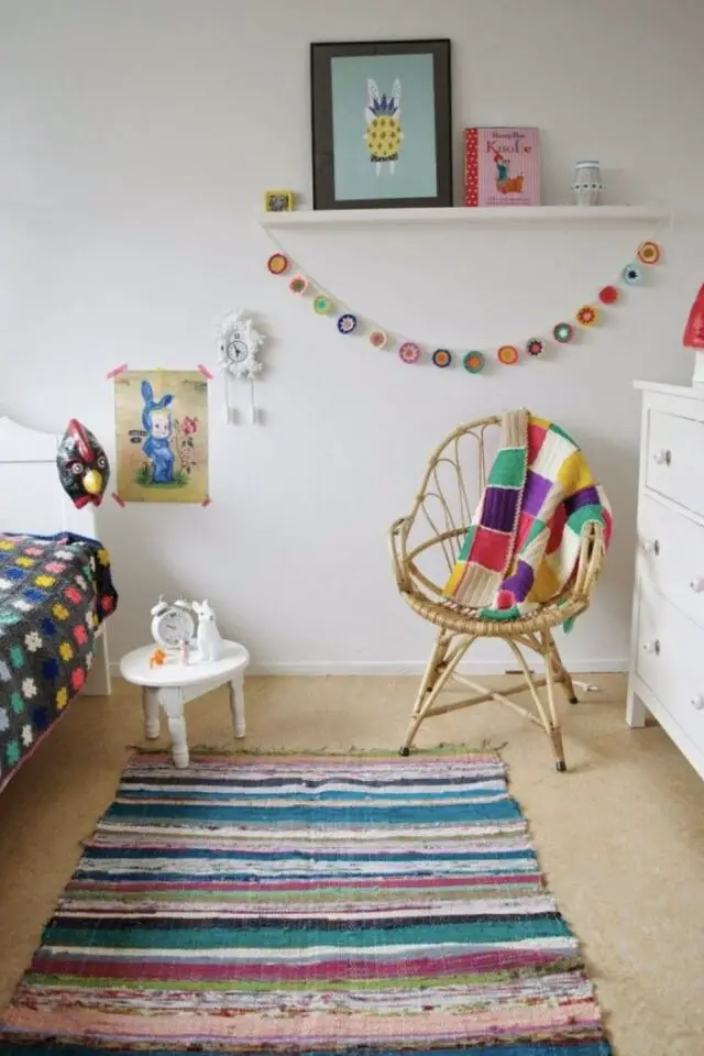 déco petit budget chambre enfant tapis coloré descente de lit accessoire textile pas cher 