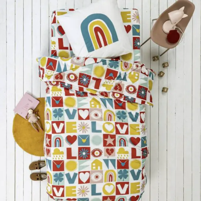 Linge de lit Love en coton imprimé graphique