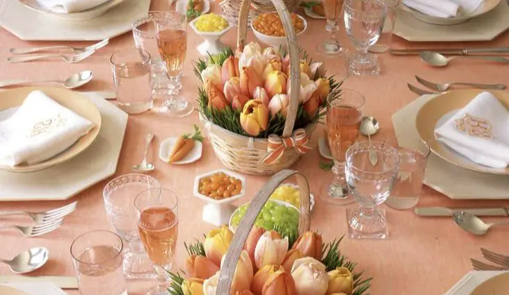 centre de table décoration Pâques printemps fleurs idées à copier