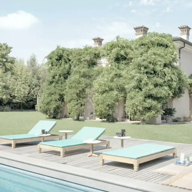 Chaise longue de jardin en teck
