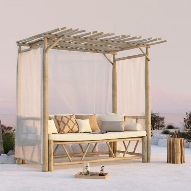 aménagement jardin lit extérieur Lit à baldaquin d'extérieur en branche de teck et toile
