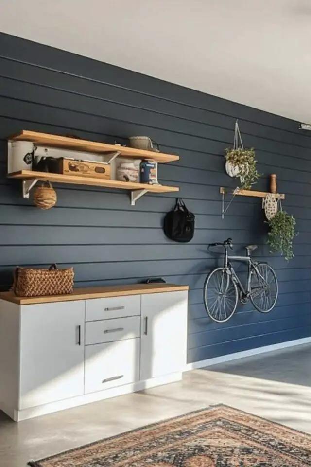 organisation garage rangement meuble de cuisine étagère lambris coloré accroche-vélo 